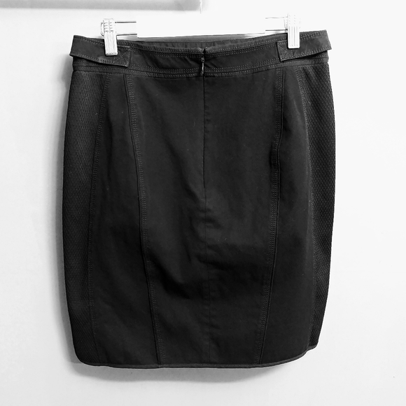 White House Black Market 🌿Casual Skirt - Picture 4 of 11